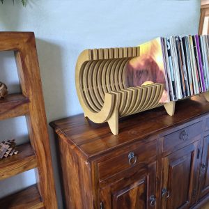 Parametrinen Lounge LP-levyteline Osmon Tammi puuvaha