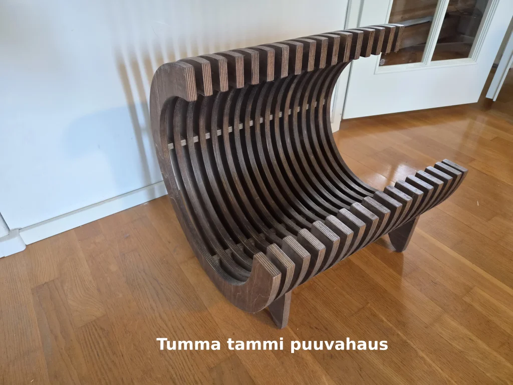 Lounge – lehti- ja halkoteline